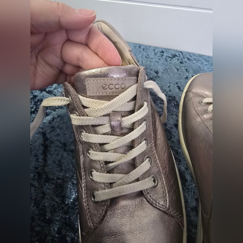 ECCO Womens Metallic  Leather Sneakers Shoes Size 10\41 - Picture 9 of 13